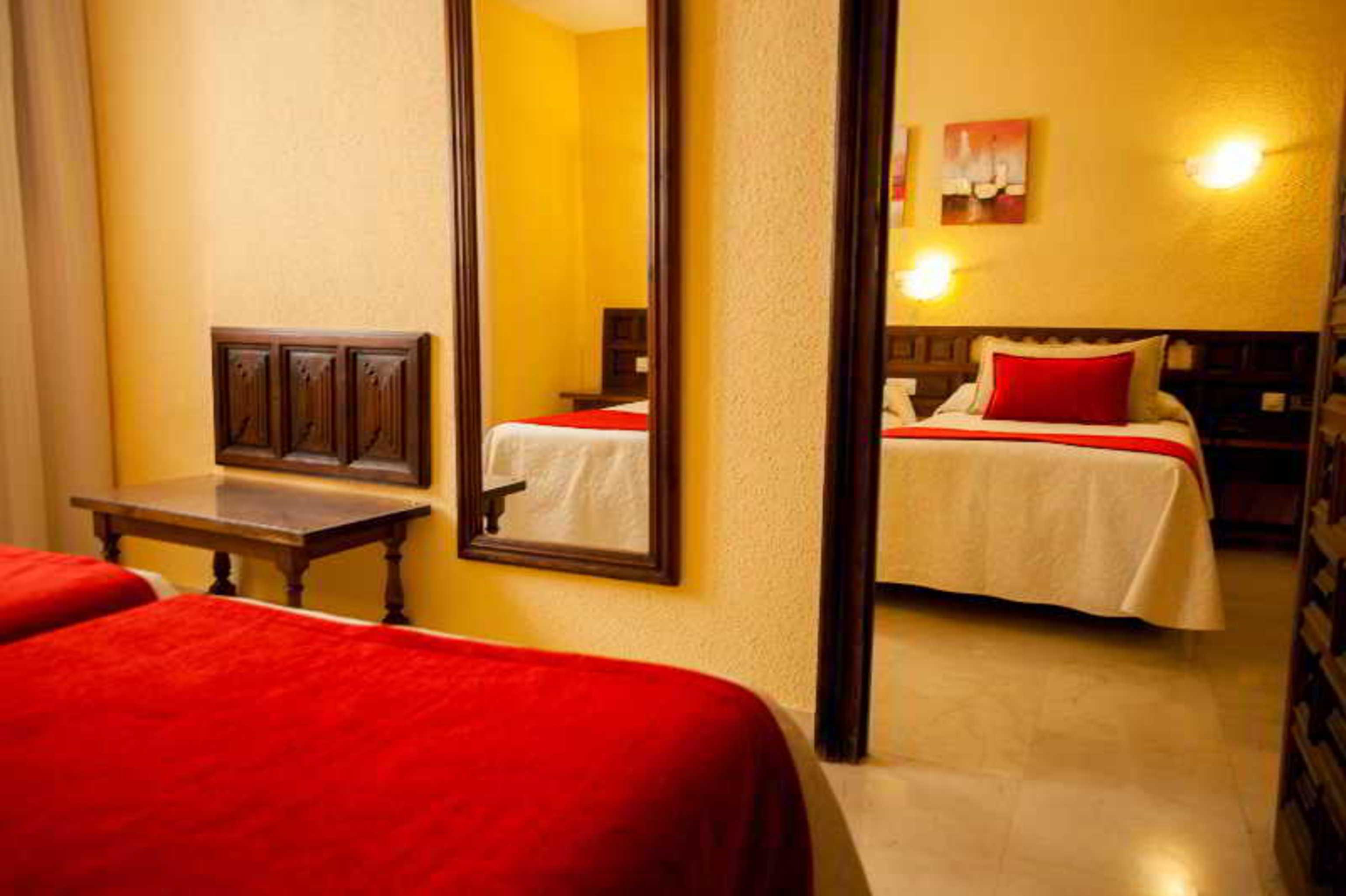 Hotel Sercotel Alfonso VI Toledo Exterior photo